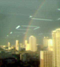 会社から見た虹